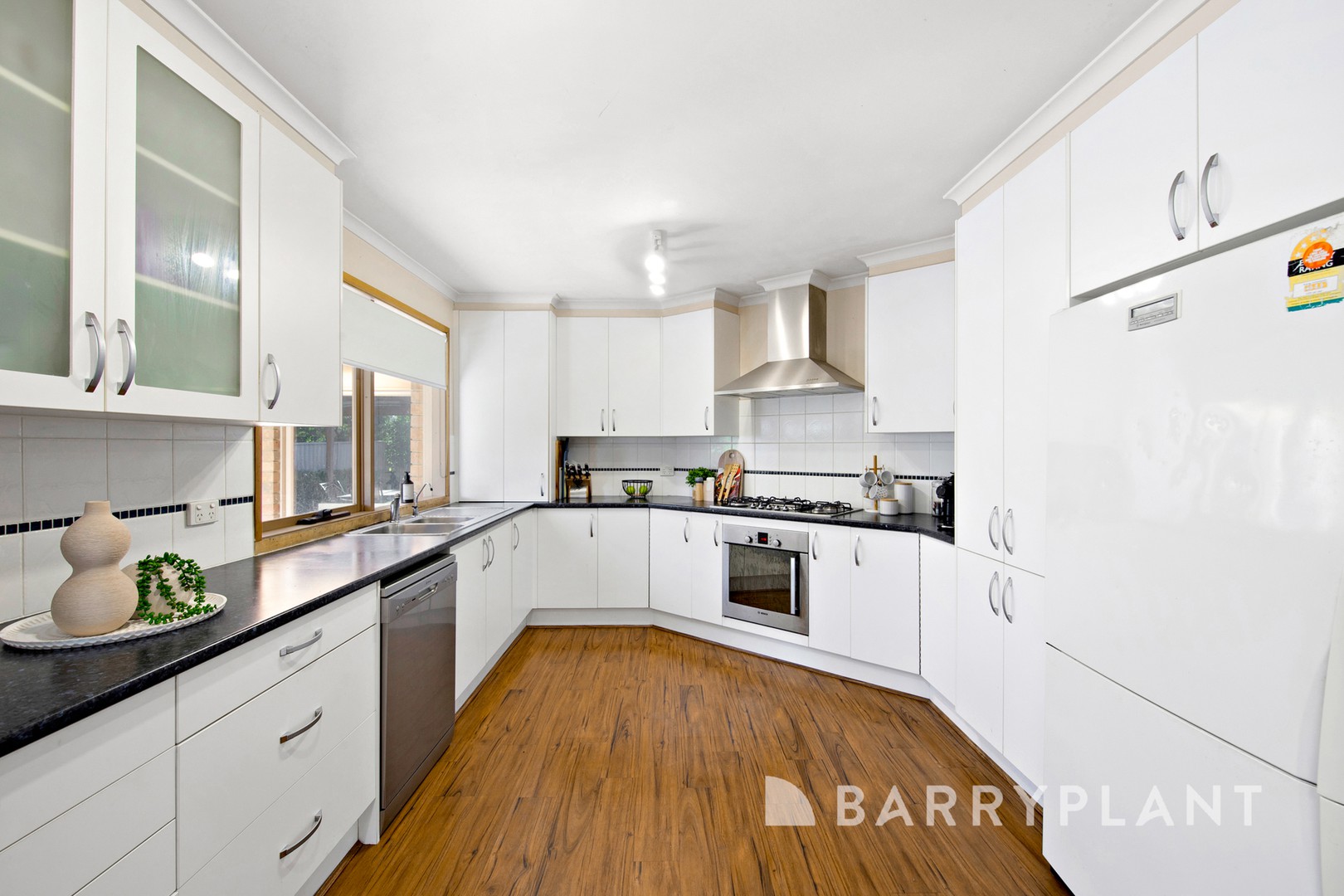 27 Stagecoach Crescent, Sydenham, VIC 3037, Sydenham - Thumbnail 8