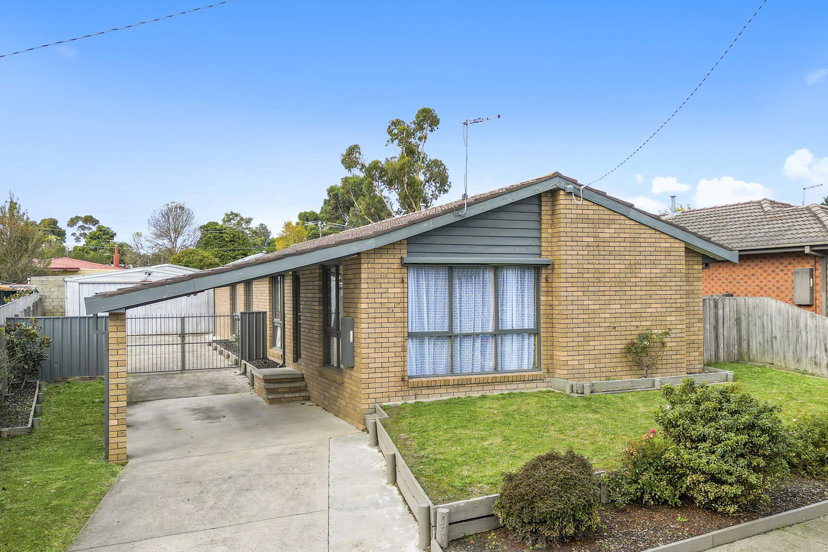 27 Stirling Street, Moe, VIC 3825, Moe - Thumbnail 2