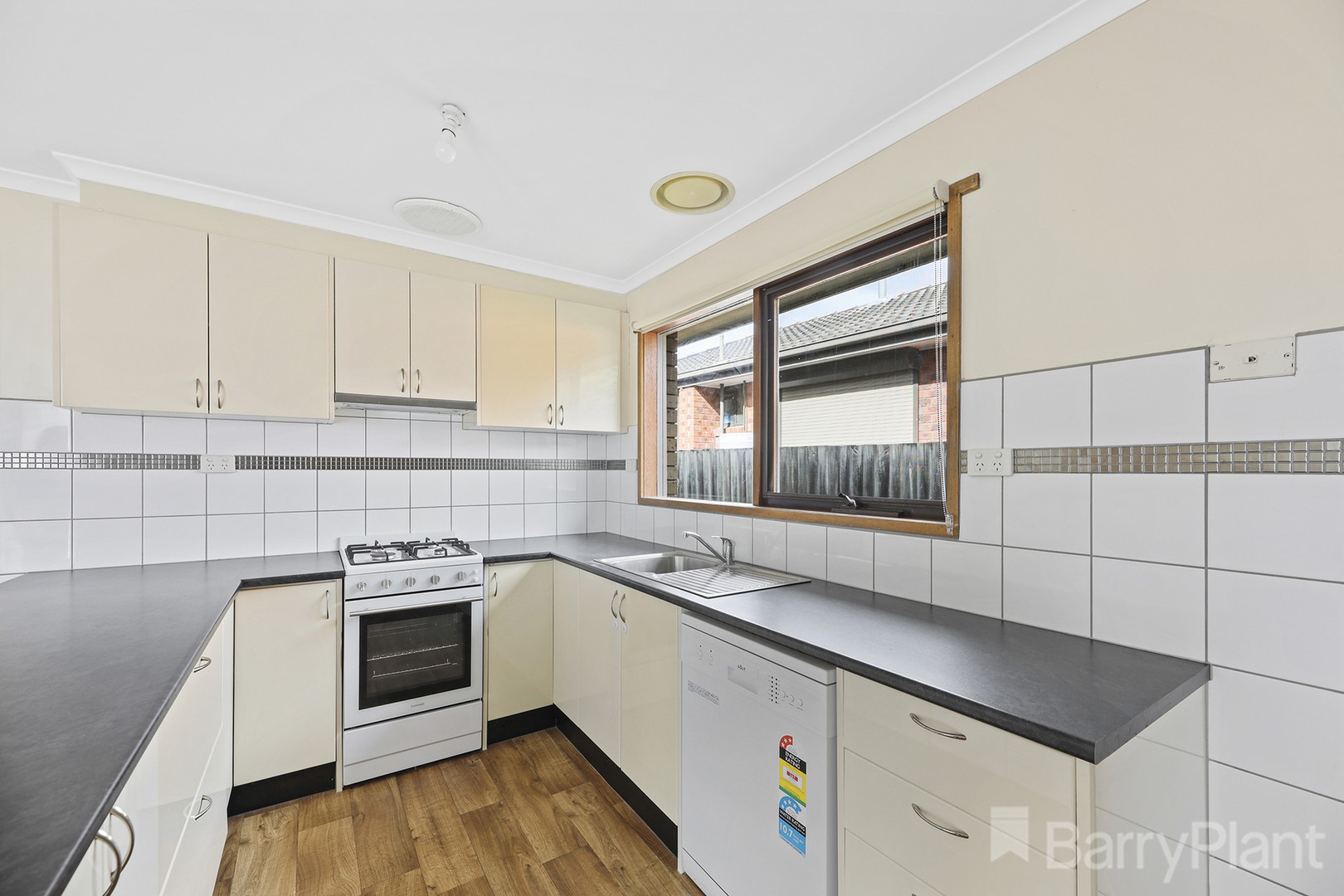 27 Stirling Street, Moe, VIC 3825, Moe - Thumbnail 4