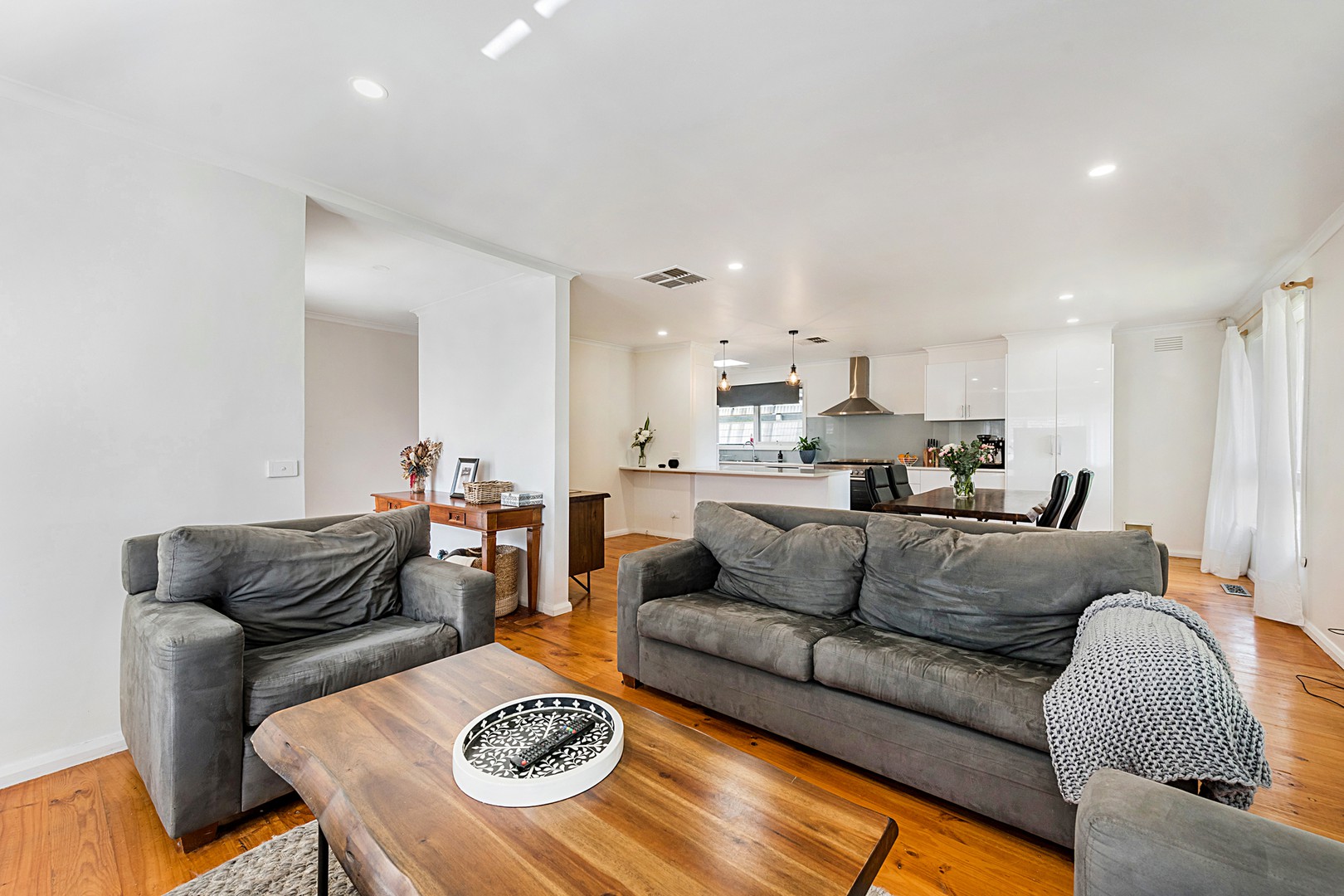 27 Sycamore Crescent, Boronia, VIC 3155, Boronia - Thumbnail 2