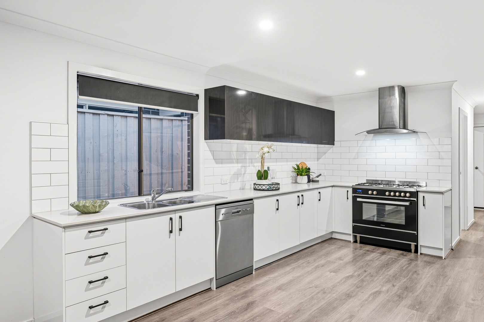 27 Tara Boulevard, Officer, VIC 3809 - Thumbnail 2 - 04/12/2025