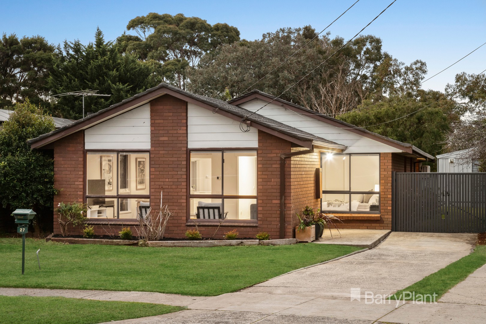 27 Tarongo Drive, Aspendale, VIC 3195