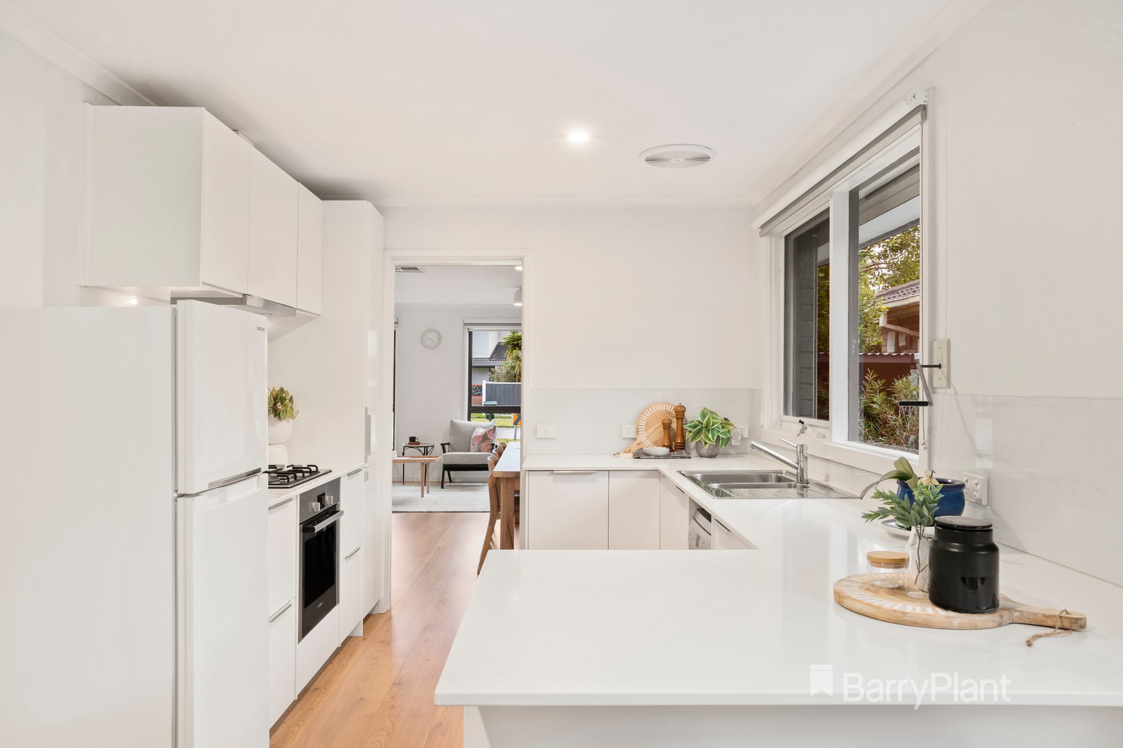 27 Tarongo Drive, Aspendale, VIC 3195, Aspendale - Thumbnail 3