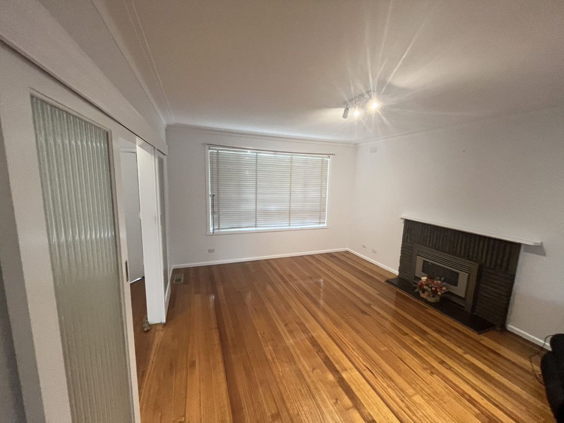 27 Taylors Road, St Albans, VIC 3021, St Albans - Thumbnail 2