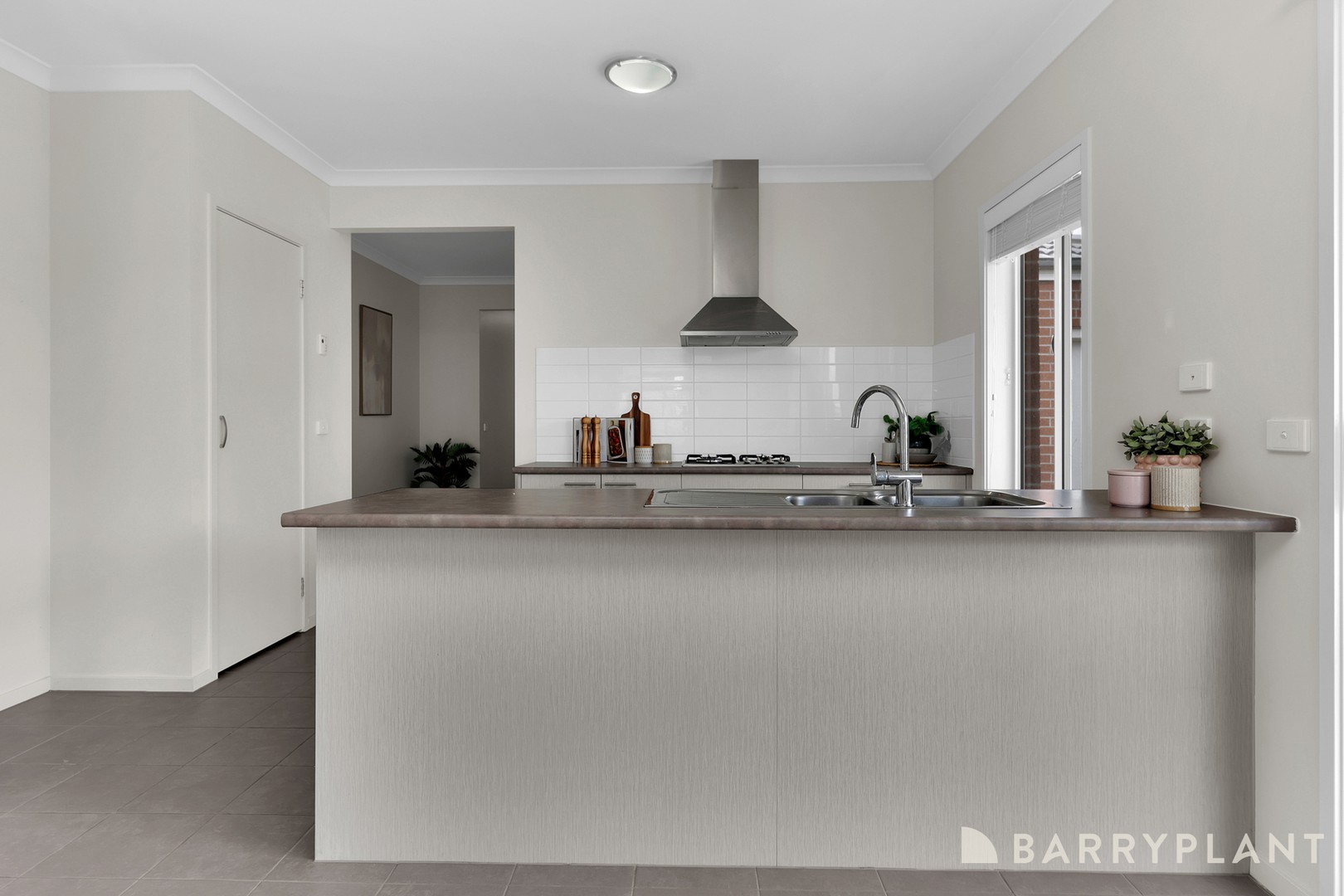 27 Thaine Way, Doreen, VIC 3754, Doreen - Thumbnail 5