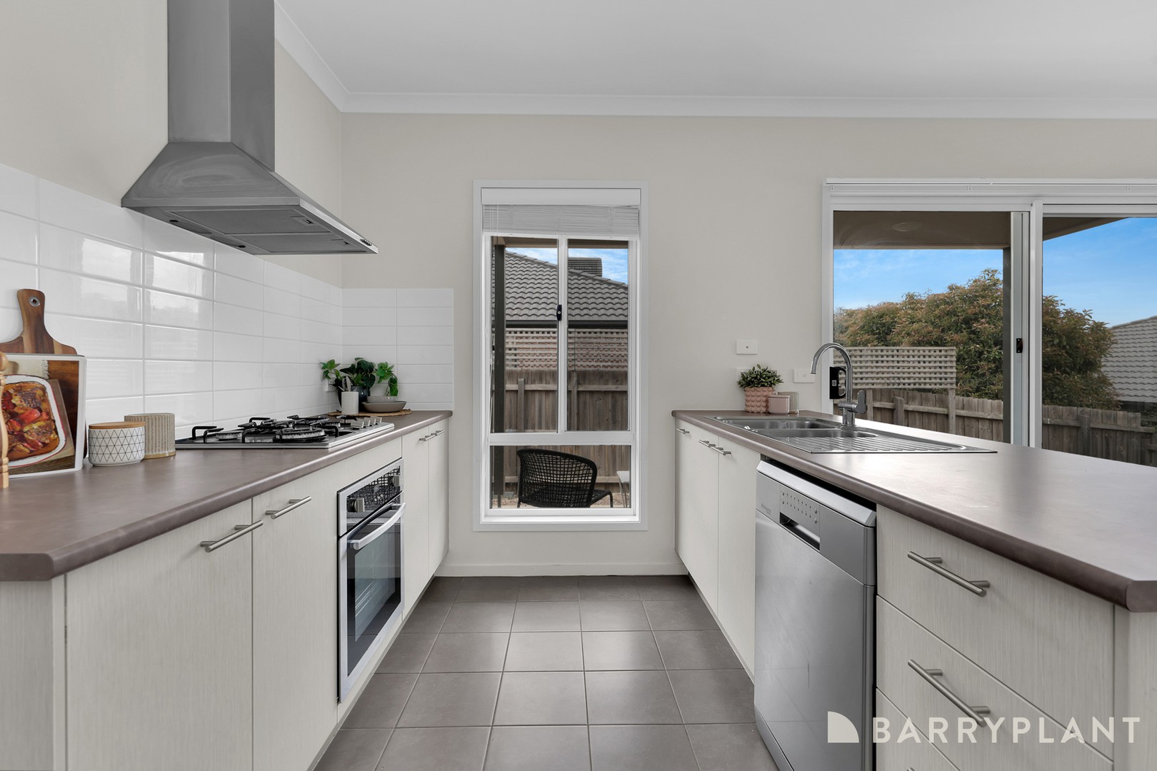27 Thaine Way, Doreen, VIC 3754, Doreen - Thumbnail 7