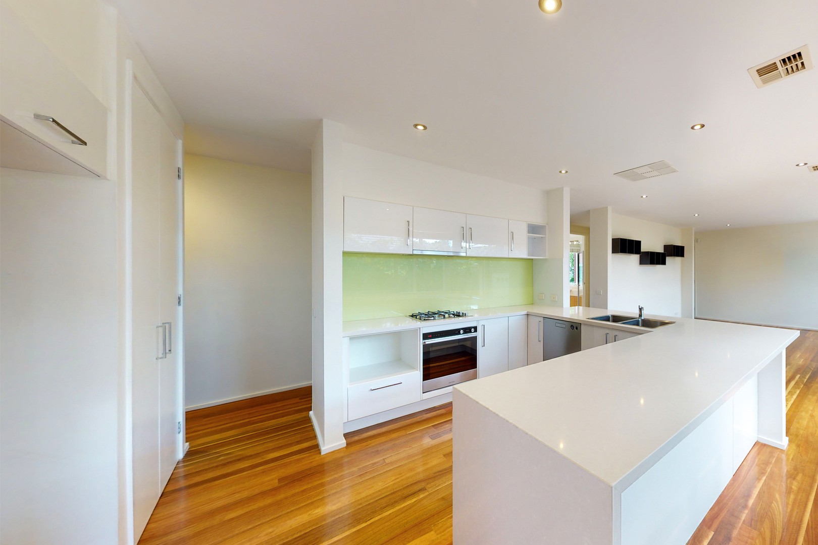 27 The Common, Macleod, VIC 3085, Macleod - Thumbnail 2