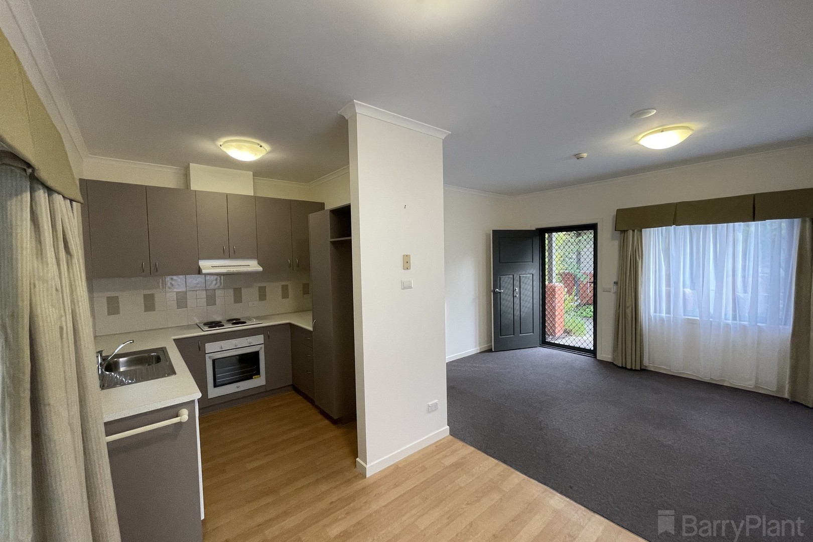 27 The Greenway, Heathmont, VIC 3135, Heathmont - Thumbnail 3