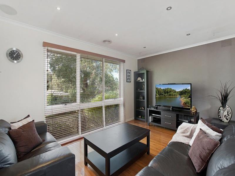 27 Valkyrie Crescent, Ringwood, VIC 3134 - Thumbnail 1 - 24/02/2025