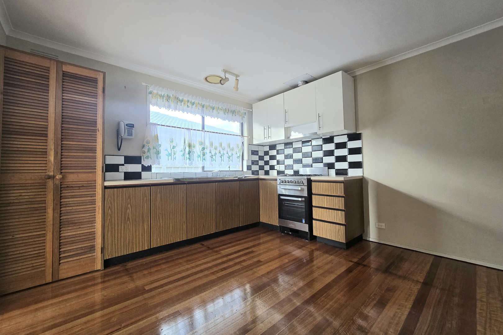 27 Wimmera Crescent, Keilor Downs, VIC 3038, Keilor Downs - Thumbnail 4