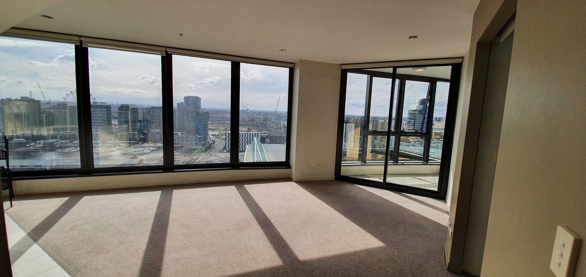 2710A/100 Harbour Esplanade, Docklands, VIC 3008, Docklands - Thumbnail 2