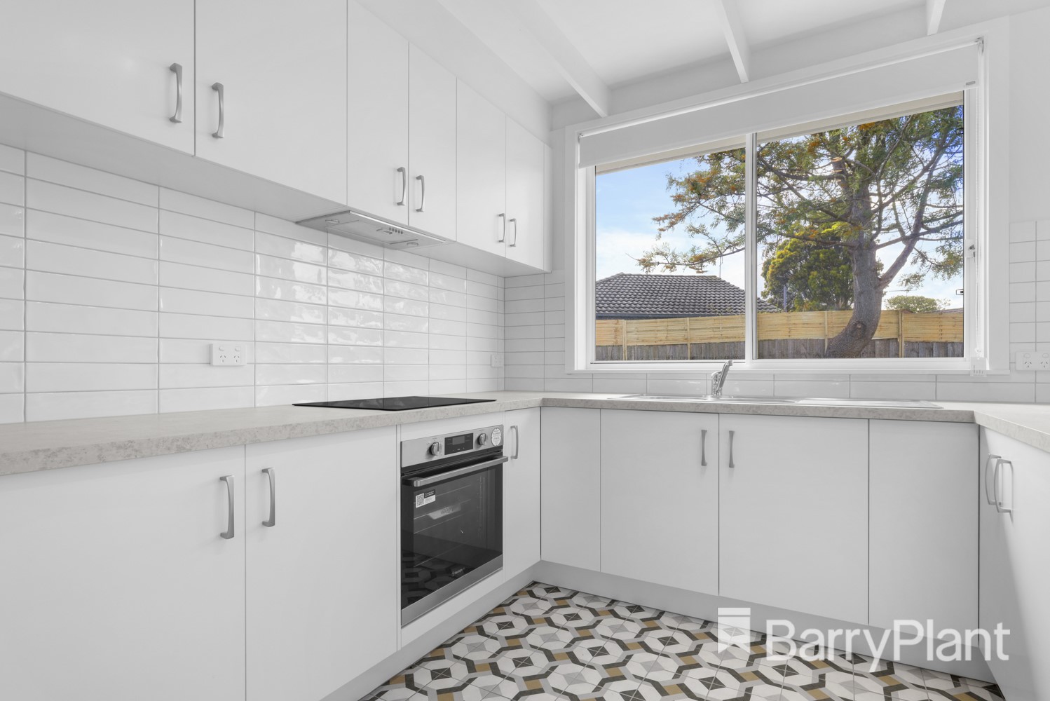 27a Fortescue Avenue, Seaford, VIC 3198, Seaford - Thumbnail 3