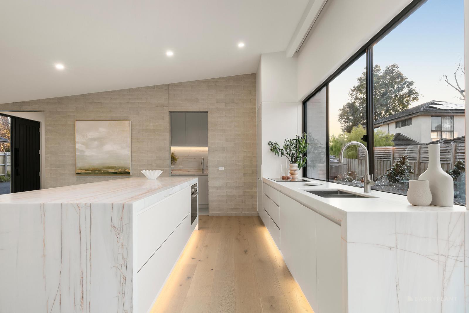 27a Halls Parade, Mitcham, VIC 3132, Mitcham - Thumbnail 8