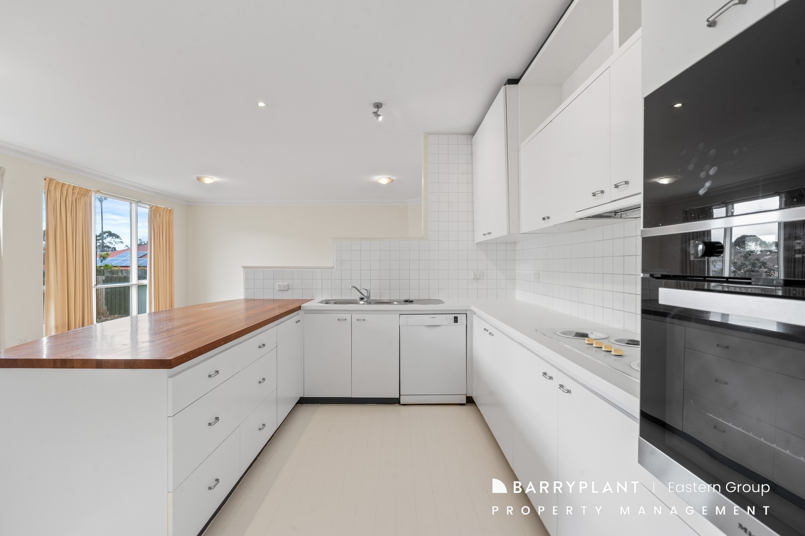 28 Acacia Street, Box Hill, VIC 3128, Box Hill - Thumbnail 2