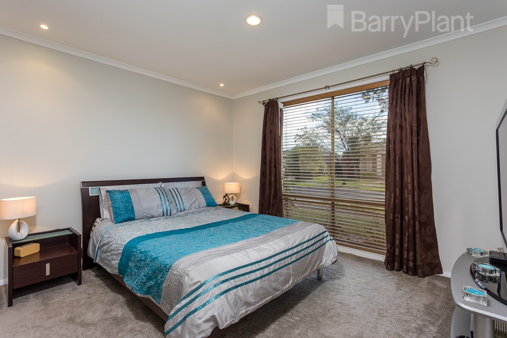 28 Arlington Way, Point Cook, VIC 3030, Point Cook - Thumbnail 7