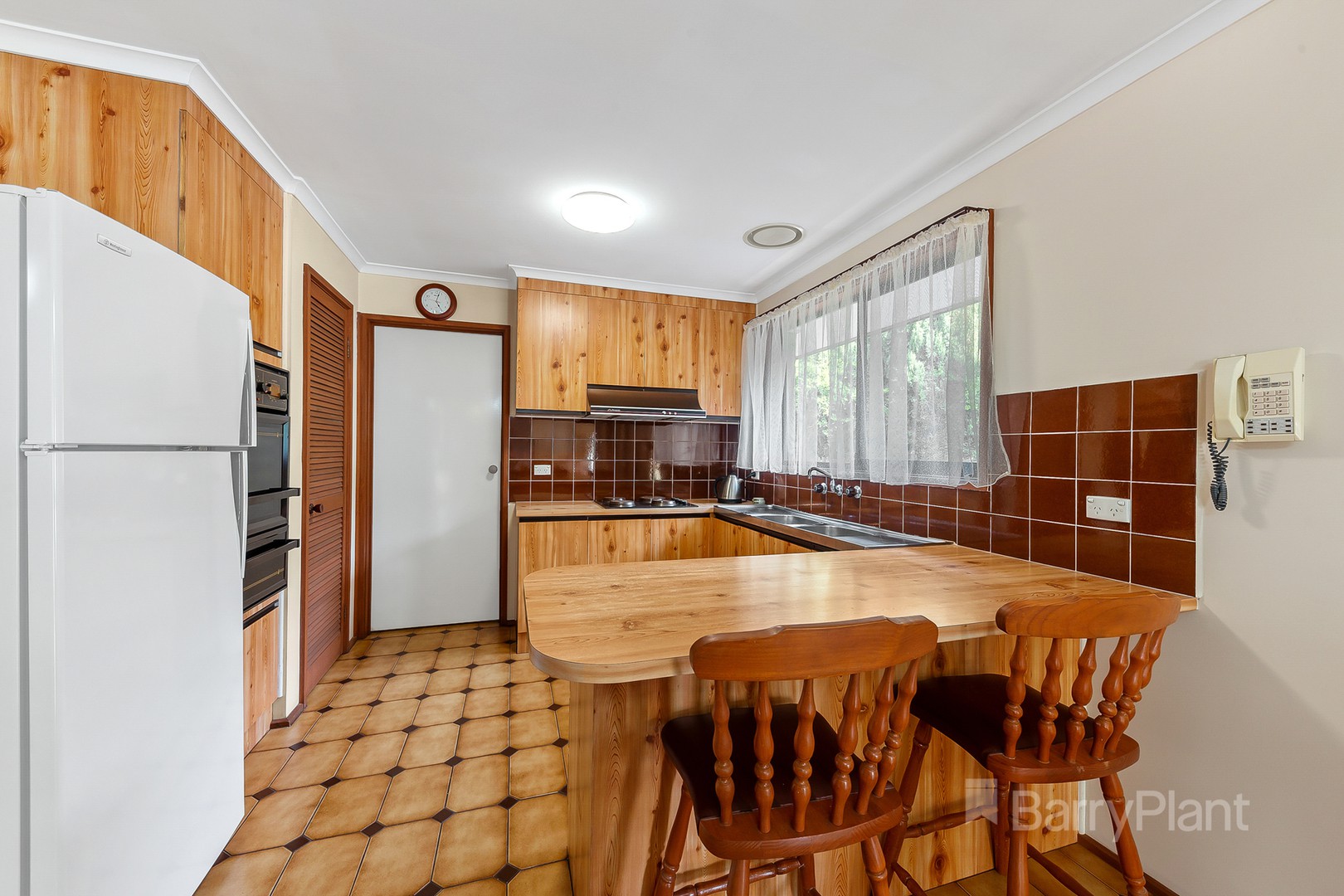 28 Avondale Avenue, St Albans, VIC 3021, St Albans - Thumbnail 5