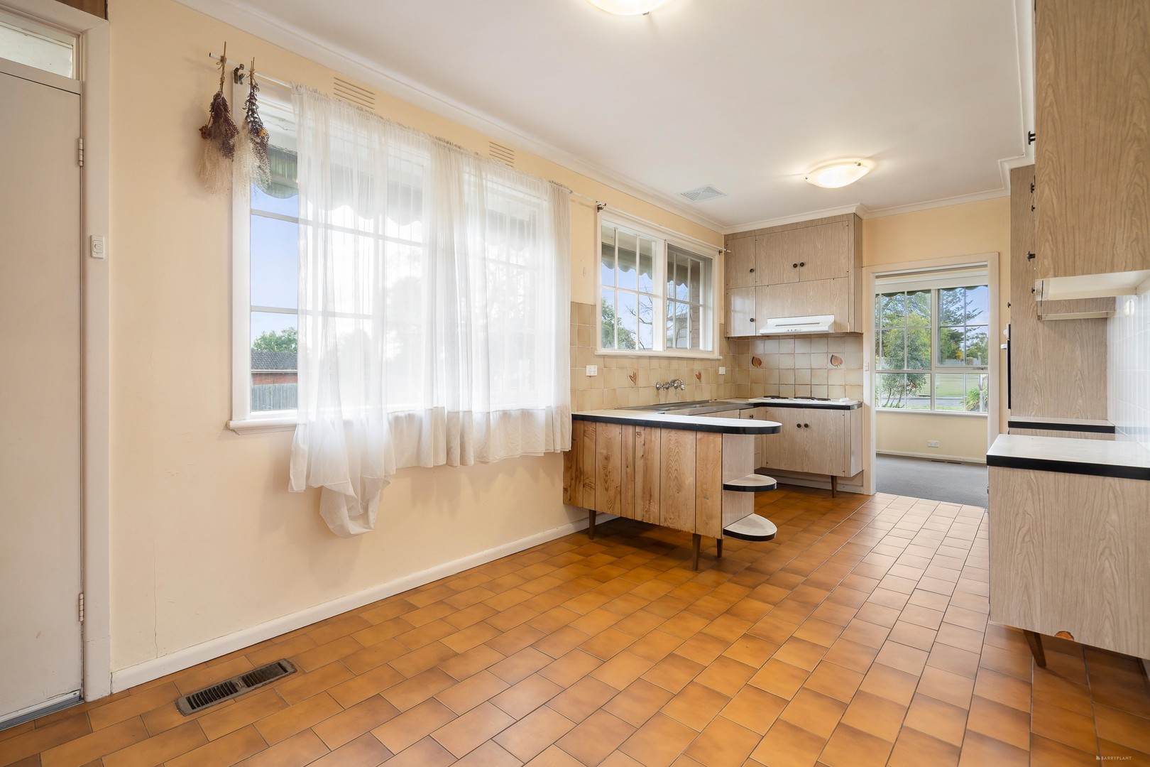 28 Ballantyne Street, Burwood East, VIC 3151, Burwood East - Thumbnail 6
