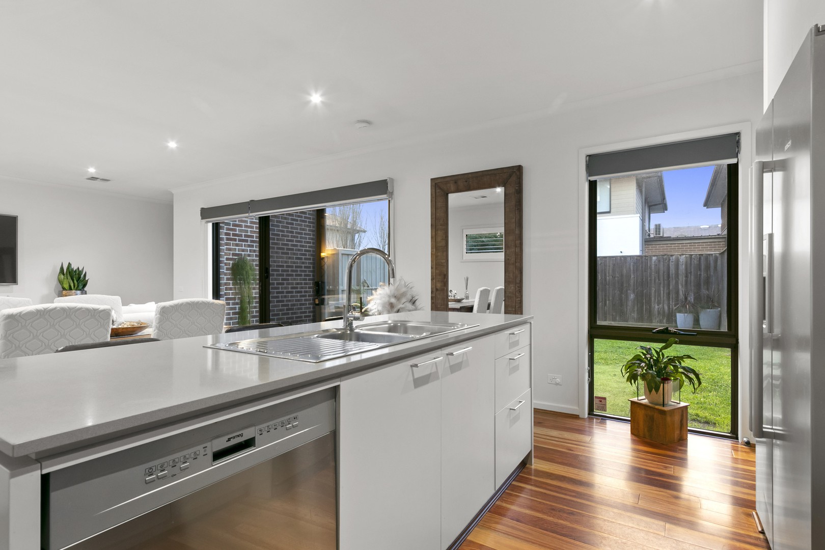 28 Beachwood Drive, Wantirna South, VIC 3152, Wantirna South - Thumbnail 3