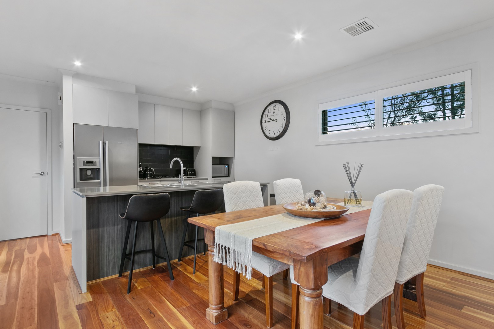 28 Beachwood Drive, Wantirna South, VIC 3152, Wantirna South - Thumbnail 4