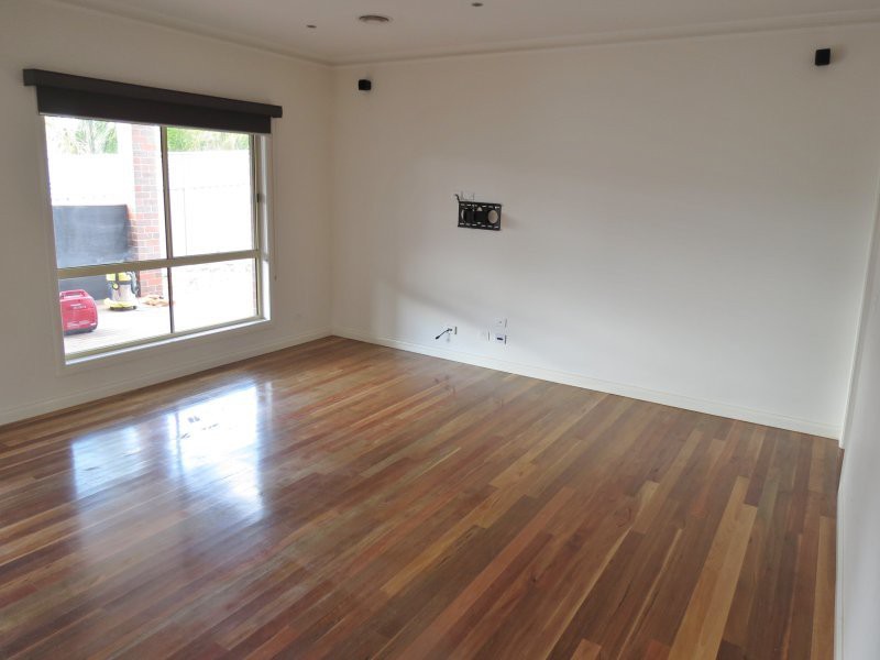 28 Bowles Road, Epsom, VIC 3551, Epsom - Thumbnail 4