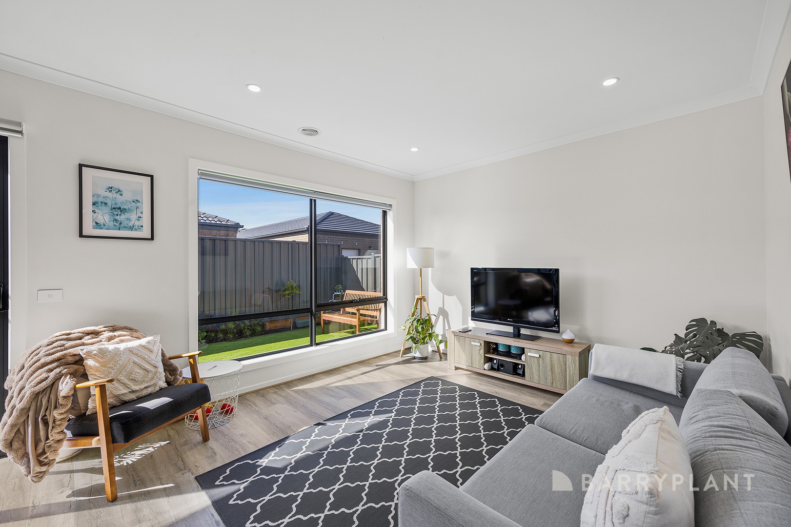 28 Bronx Avenue, Berwick, VIC 3806, Berwick - Thumbnail 2