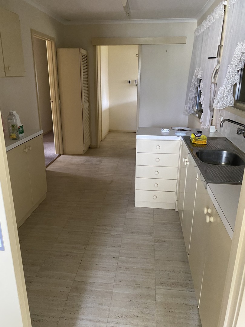 28 Buller Parade, Lalor, VIC 3075 - Thumbnail 2 - 20/01/2026