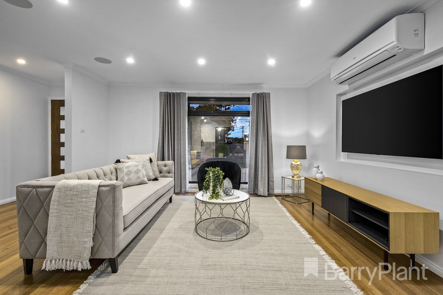 28 Byrne Crescent, Watsonia North, VIC 3087, Watsonia North - Thumbnail 2