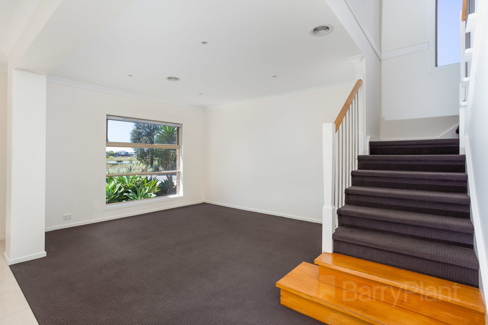 28 Canegrass Drive, Point Cook, VIC 3030, Point Cook - Thumbnail 2