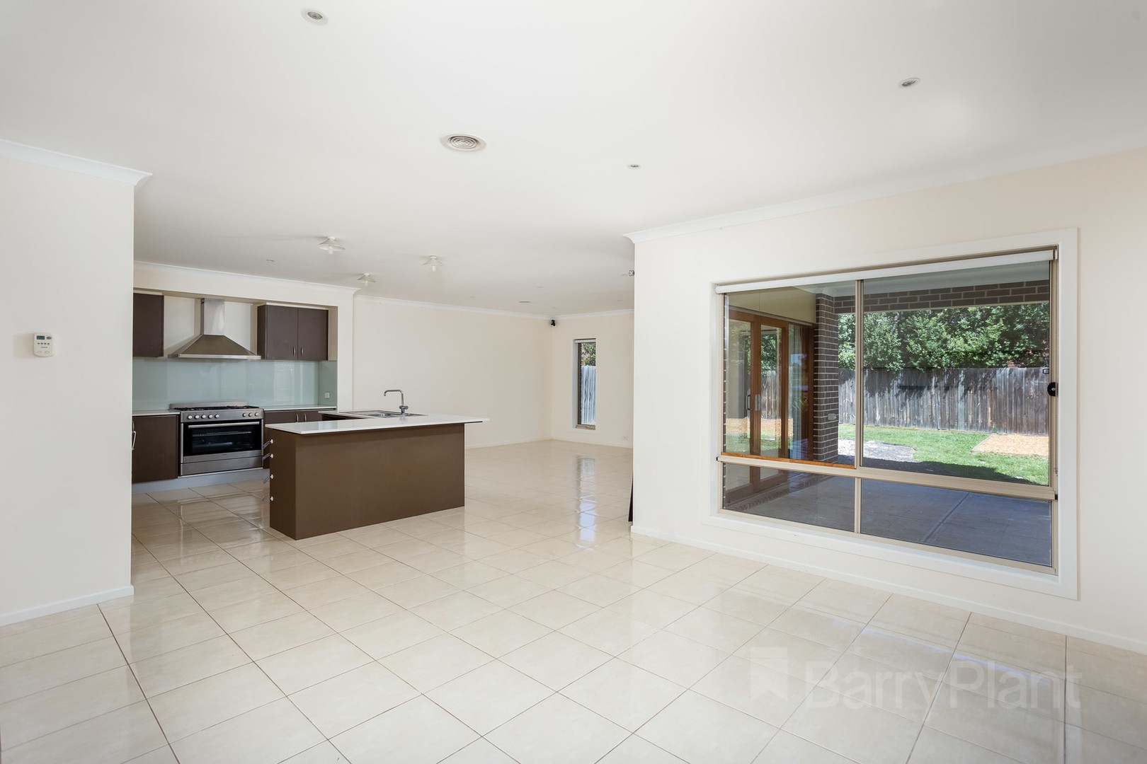 28 Canegrass Drive, Point Cook, VIC 3030, Point Cook - Thumbnail 4