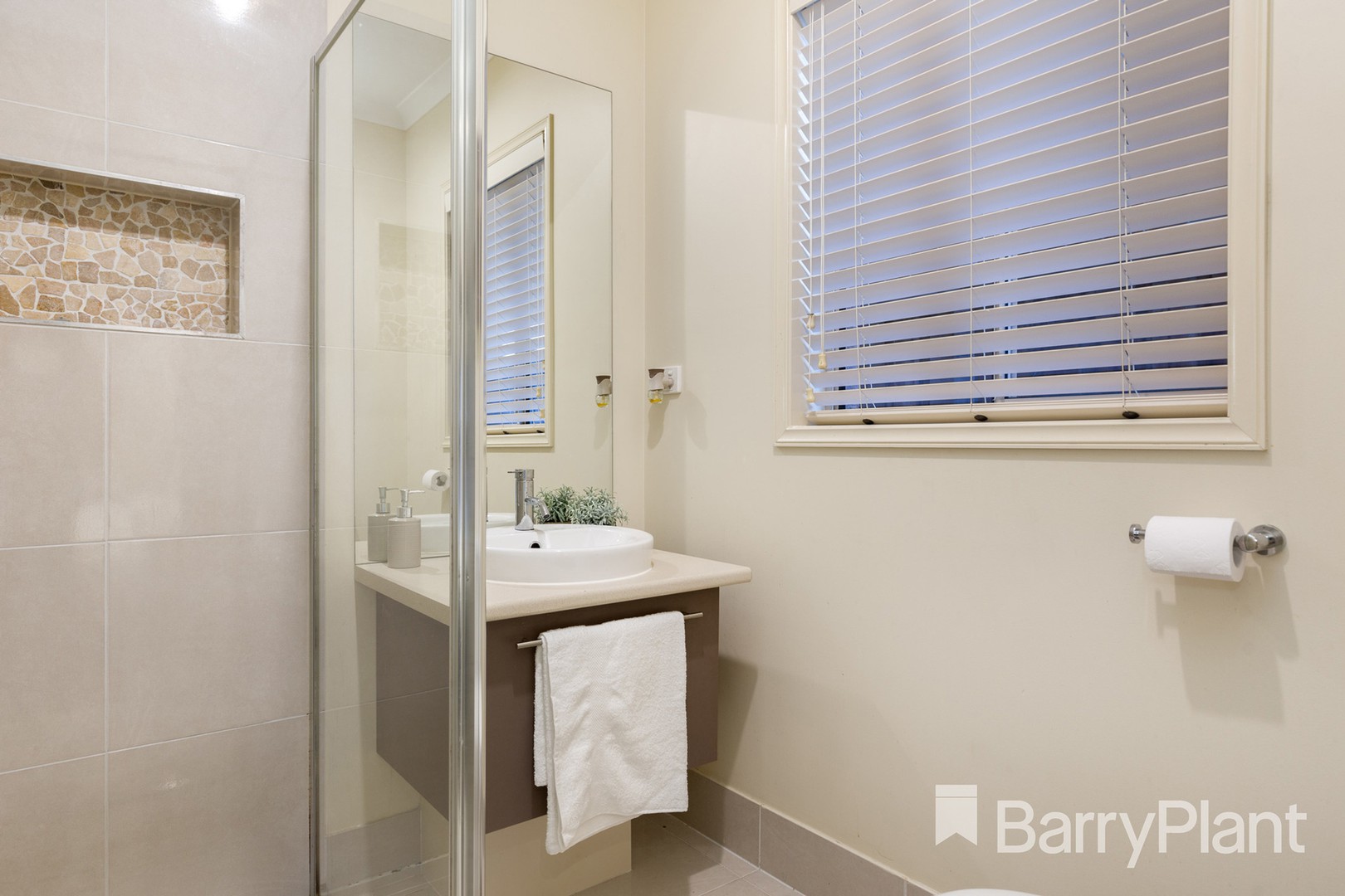 28 Clarendon Drive, Keysborough, VIC 3173, Keysborough - Thumbnail 3