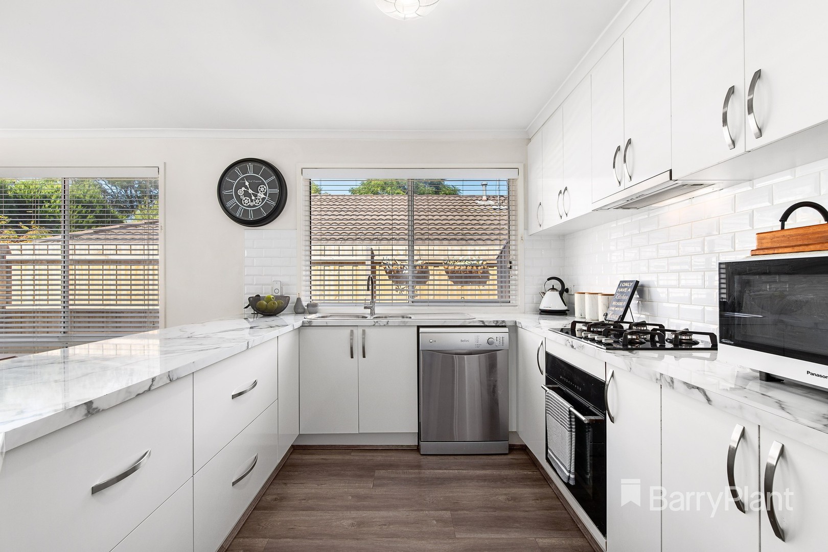 28 Coachman Way, South Morang, VIC 3752, South Morang - Thumbnail 2