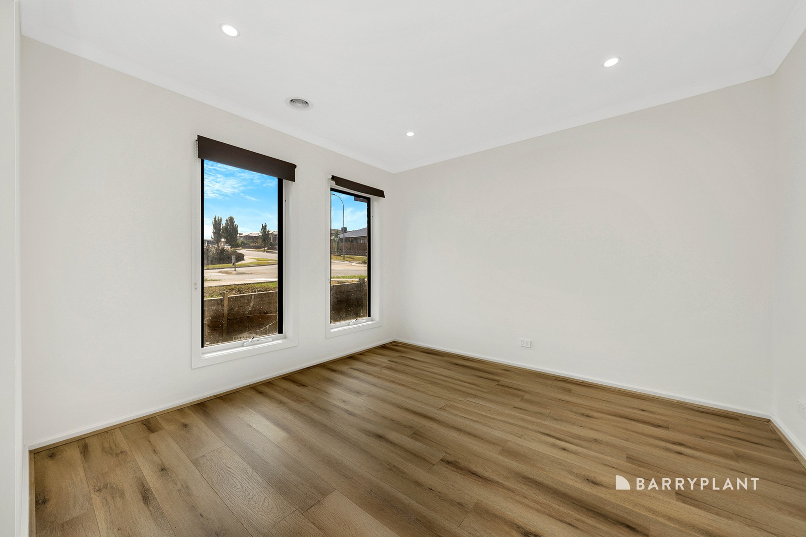 28 College Road, Doreen, VIC 3754 - Thumbnail 2 - 04/03/2026