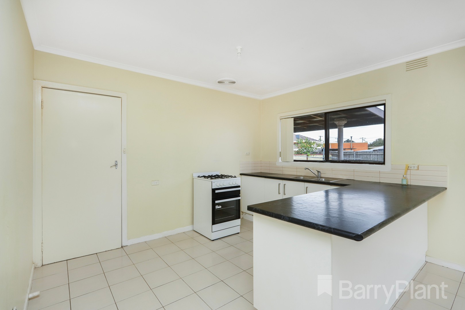 28 Dalton Street, Sunshine West, VIC 3020, Sunshine West - Thumbnail 2