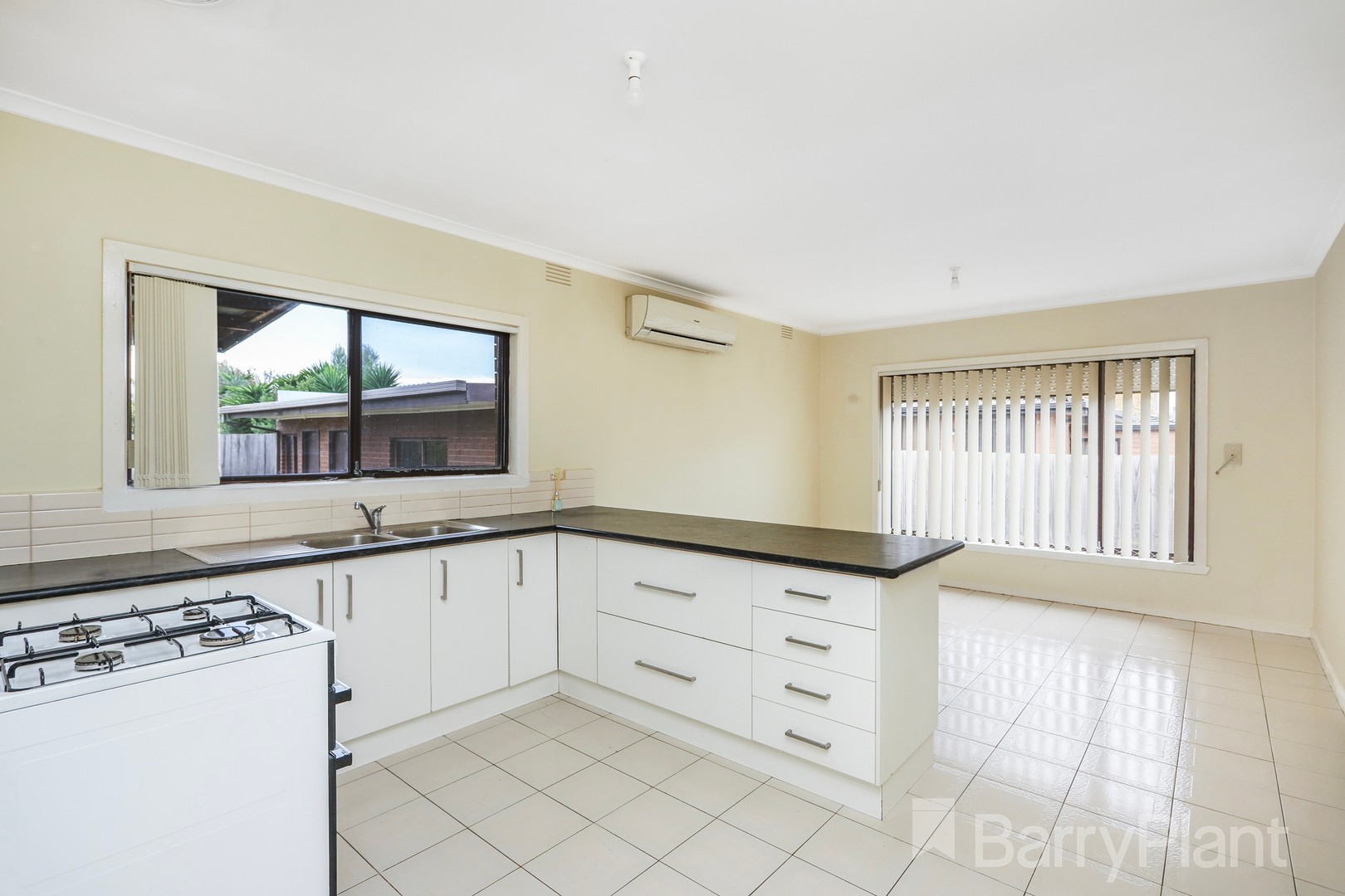 28 Dalton Street, Sunshine West, VIC 3020, Sunshine West - Thumbnail 3
