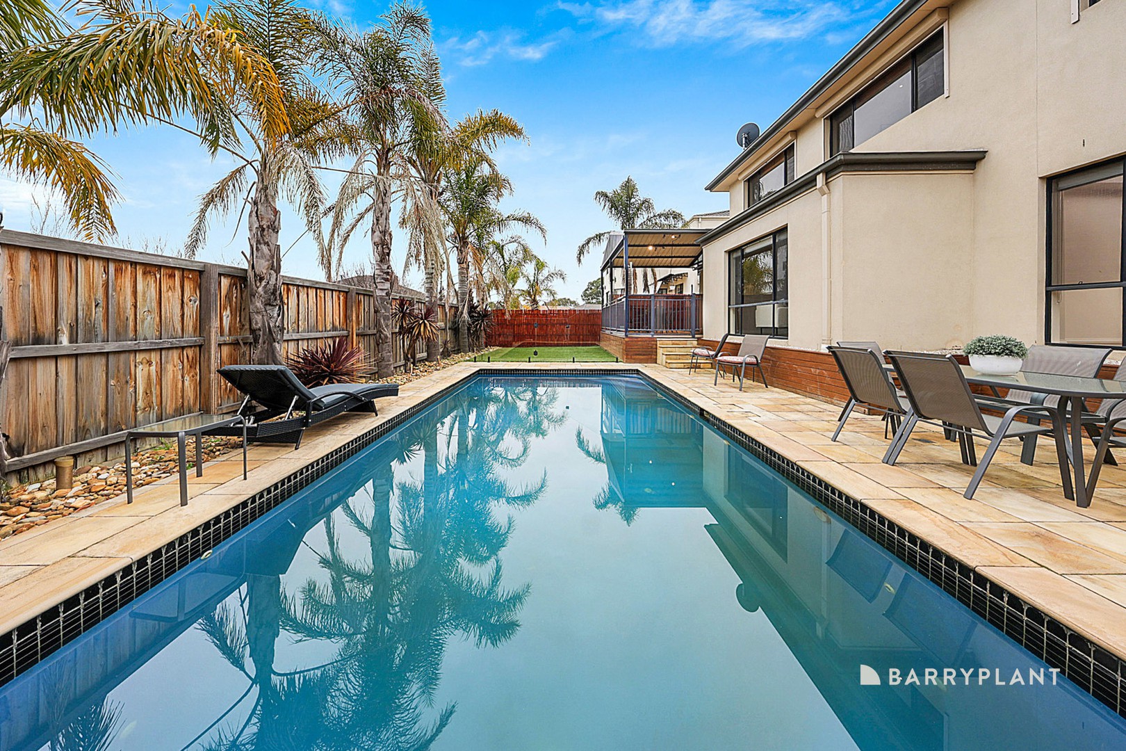 28 Delacombe Drive, Mill Park, VIC 3082, Mill Park - Thumbnail 3
