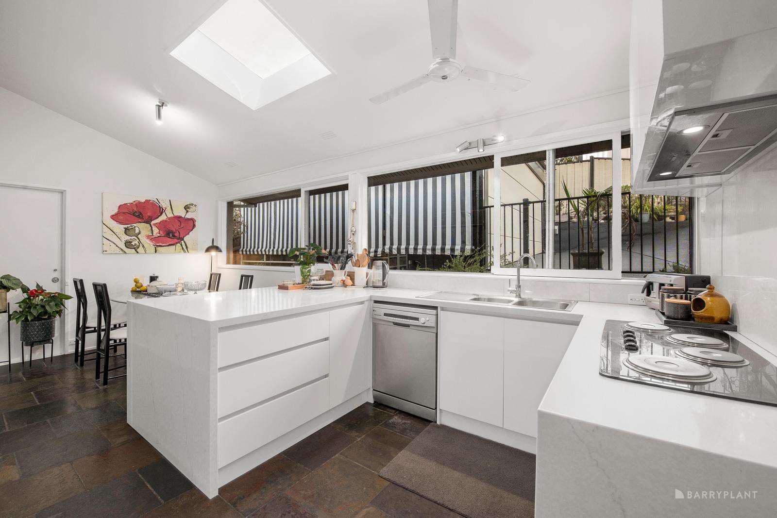 28 Dillwynia Avenue, Templestowe Lower, VIC 3107, Templestowe Lower - Thumbnail 4