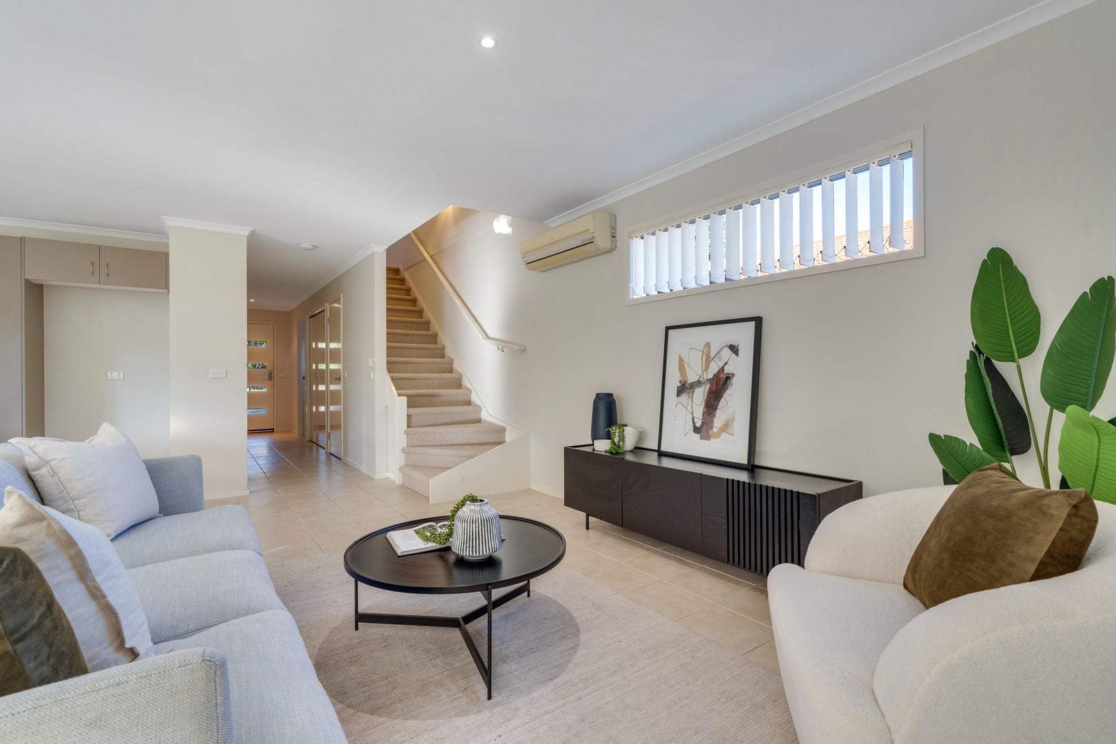 28 Earlston Place, Craigieburn, VIC 3064 - Thumbnail 2 - 06/05/2025