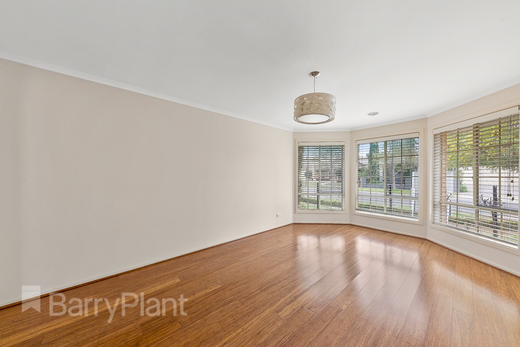28 Edgbaston ParadeCaroline Springs, VIC 3023  - Leased, Caroline Springs - Thumbnail 5