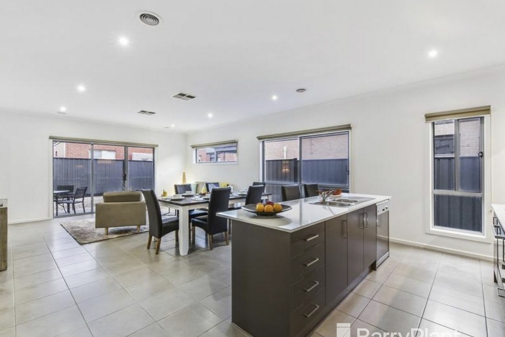 28 Elmhurst Road, Truganina, VIC 3029, Truganina - Thumbnail 2