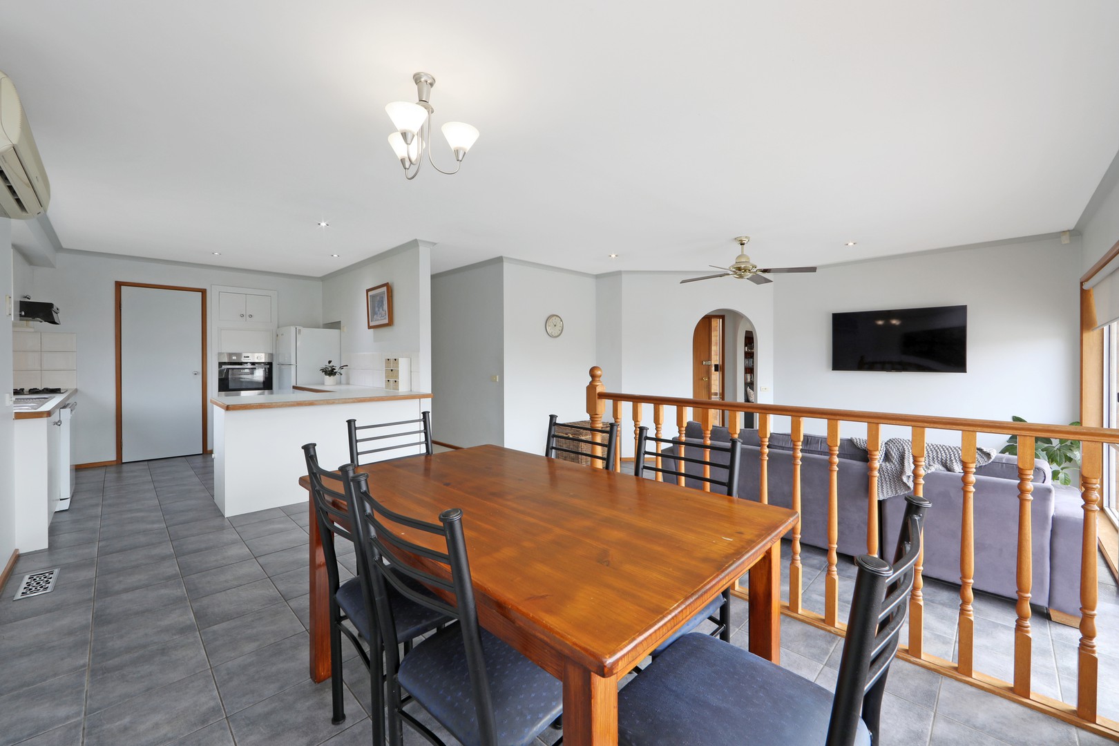 28 Erskine Drive, Rowville, VIC 3178, Rowville - Thumbnail 4