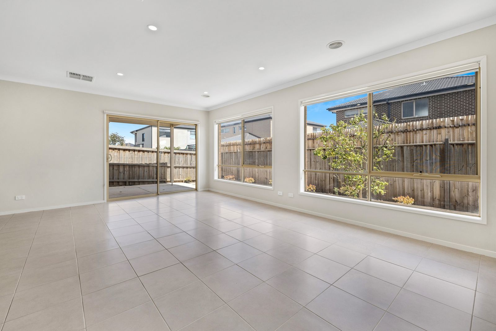 28 Forrester Grove, Fraser Rise, VIC 3336, Fraser Rise - Thumbnail 4