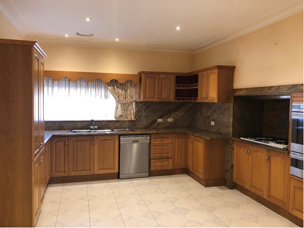 28 Glen Street, Werribee, VIC 3030, Werribee - Thumbnail 4