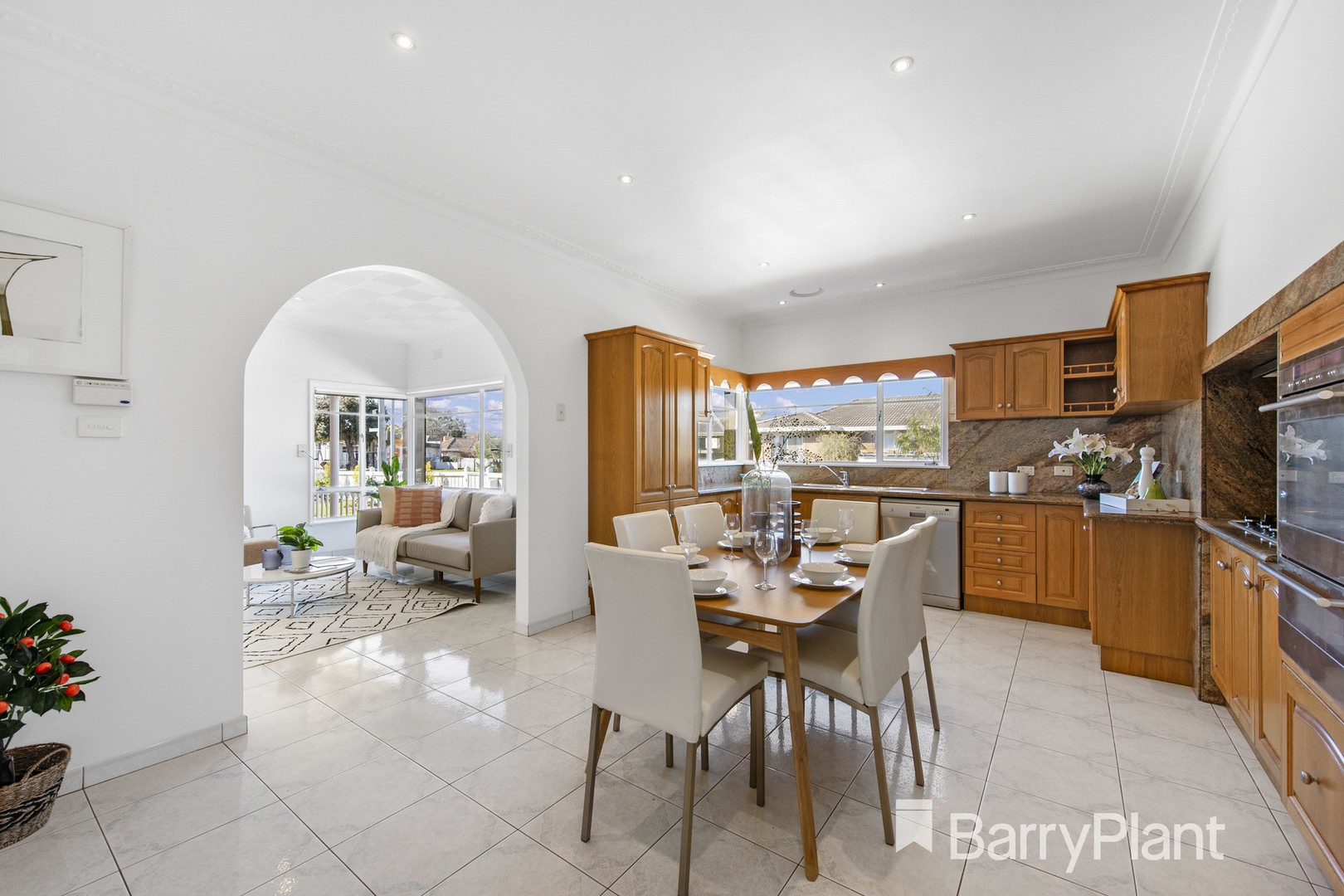 28 Glen Street, Werribee, VIC 3030, Werribee - Thumbnail 8