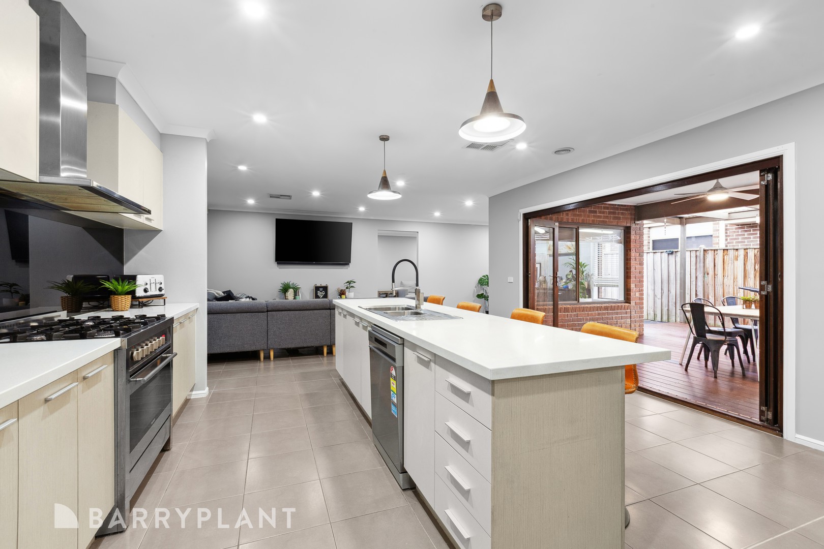 28 Greenvale Avenue, Wallan, VIC 3756, Wallan - Thumbnail 3