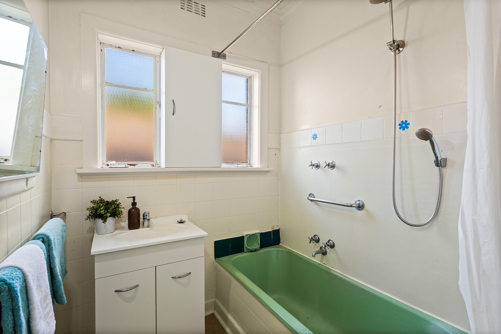 28 Guilfoyle Avenue, Coburg North, VIC 3058, Coburg North - Thumbnail 7