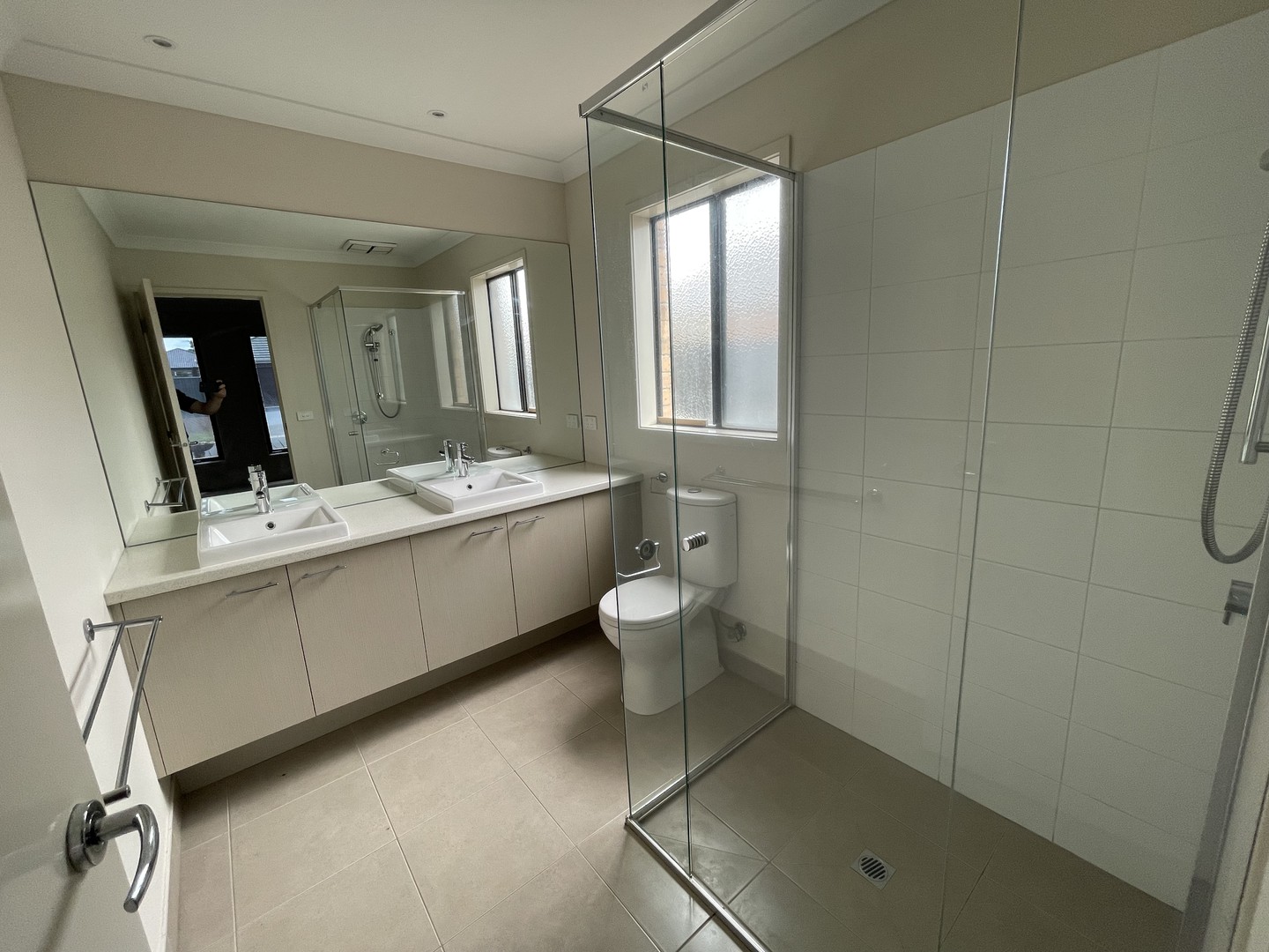 28 Hawkstone Road, Manor Lakes, VIC 3024, Manor Lakes - Thumbnail 4