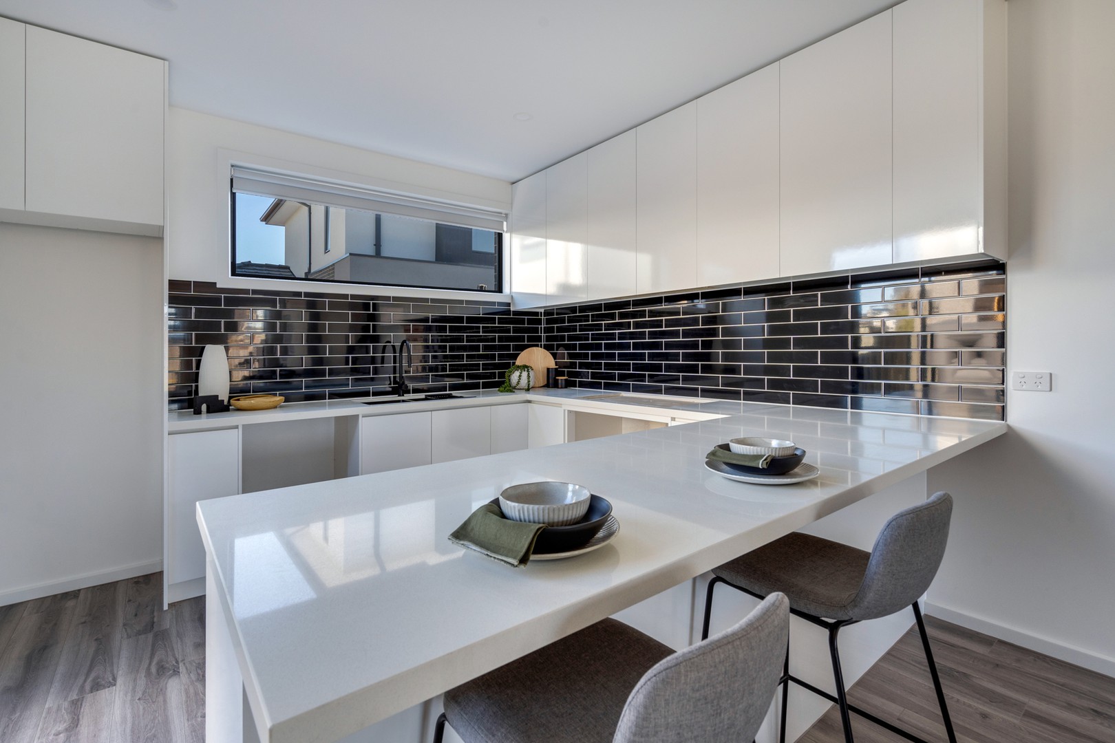 28 Healey Street, Craigieburn, VIC 3064, Craigieburn - Thumbnail 2