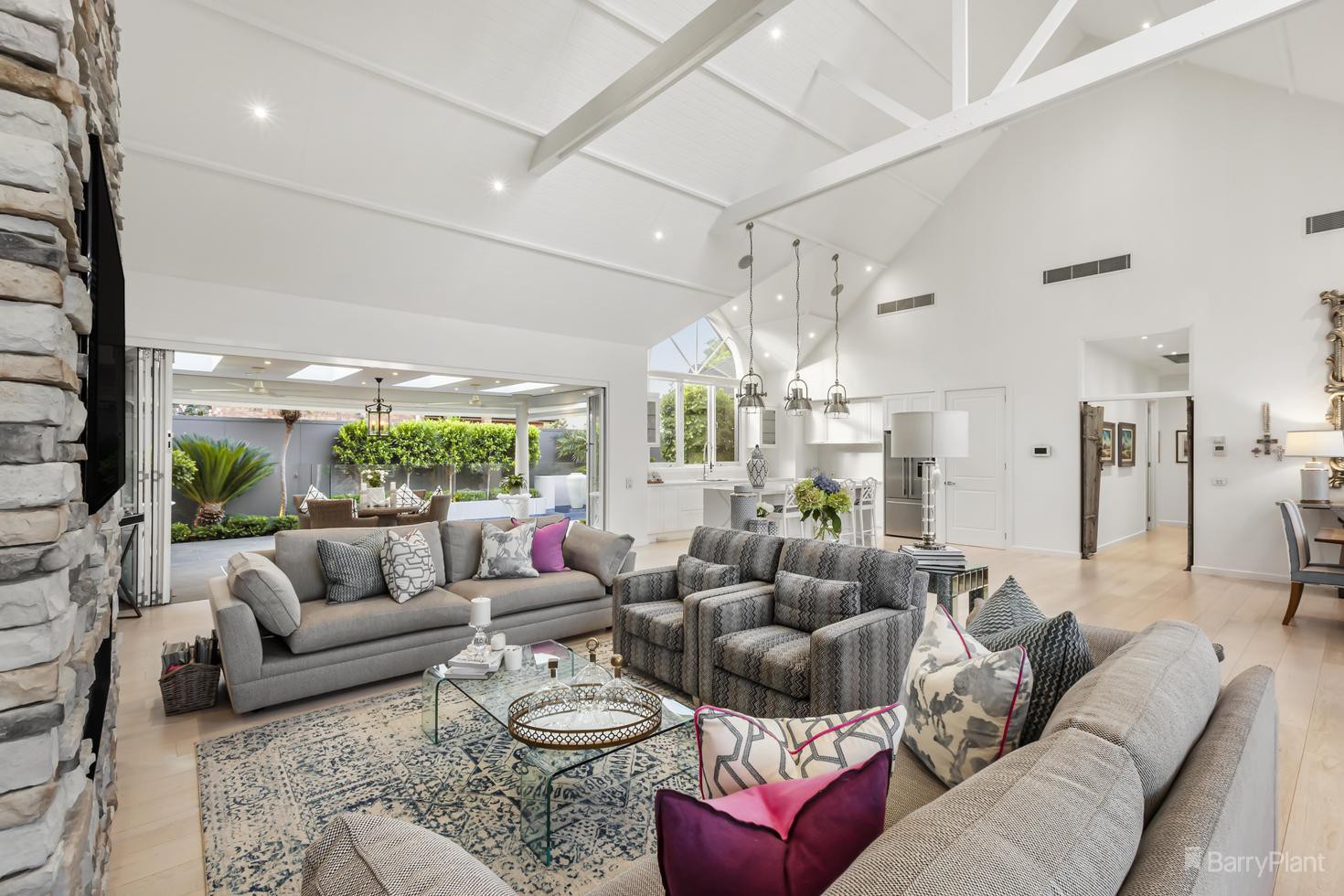 28 Hemingway Avenue, Templestowe, VIC 3106 - Thumbnail 2 - 21/02/2023