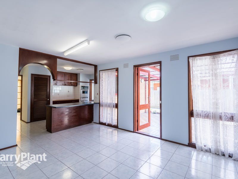 28 Hillcrest Grove, Springvale, VIC 3171, Springvale - Thumbnail 4
