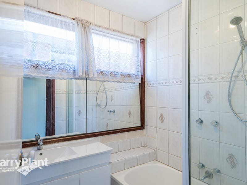 28 Hillcrest Grove, Springvale, VIC 3171, Springvale - Thumbnail 5